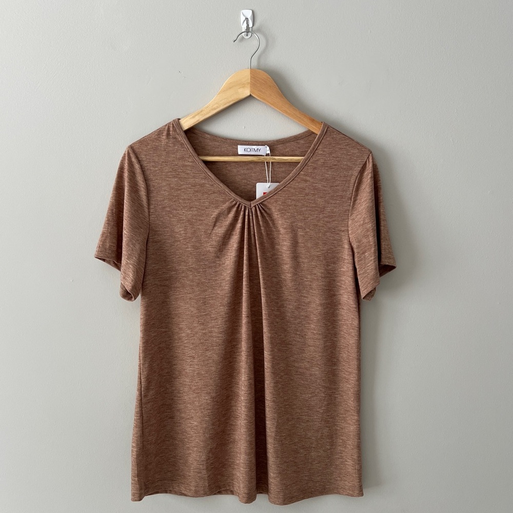 Elegant Brown Short Sleeve Top by [Brand]
